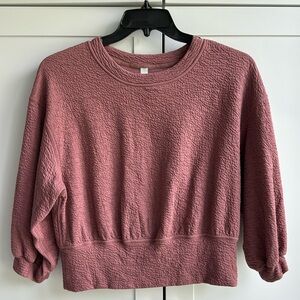 Lululemon cropped sweatshirt with cropped sleeve